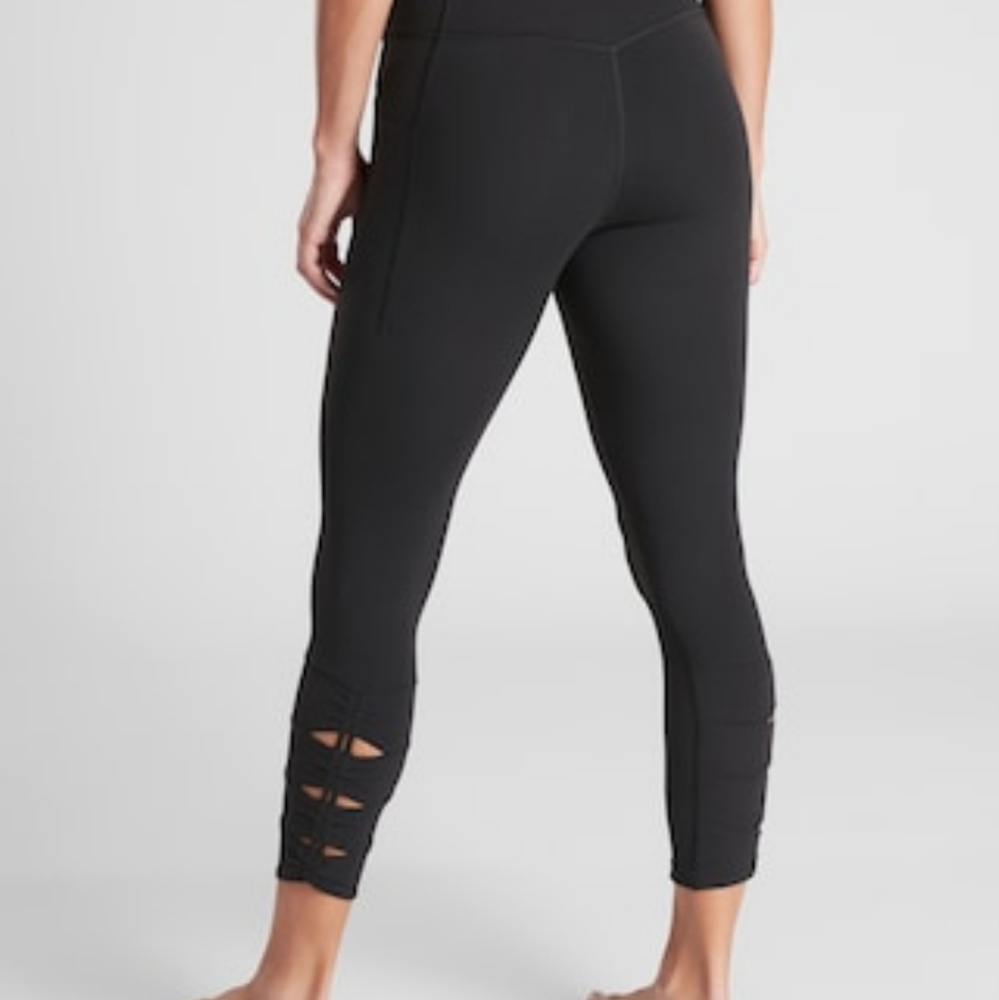 Athleta Salutation Stash 7/8 in Sage